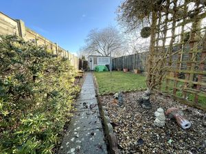 Manor Road- click for photo gallery